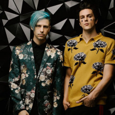 ALBUM REVIEW: I Don't Know How But They Found Me - 1981 Extended Play