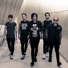 Sleeping With Sirens Release New Track "Break Me Down"