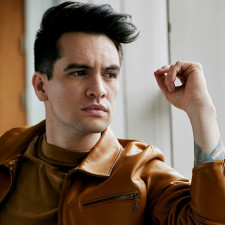 Brendon Urie Covers 'Under Pressure' With Jimmy Fallon Quarantine Style