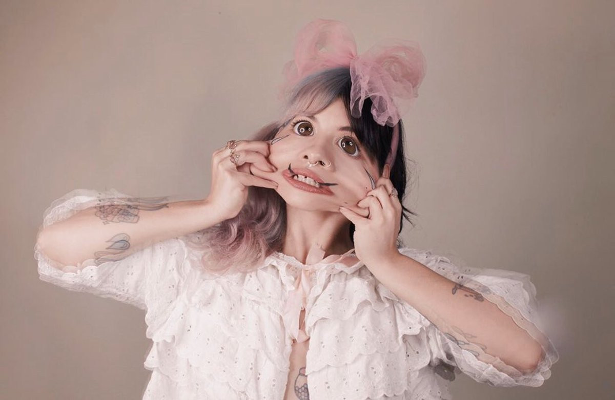 Martinez melanie Melanie Martinez