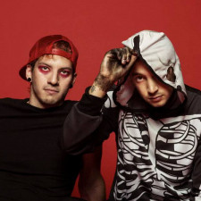 Twenty One Pilots Reach Big Milestone With 'Doubt' 