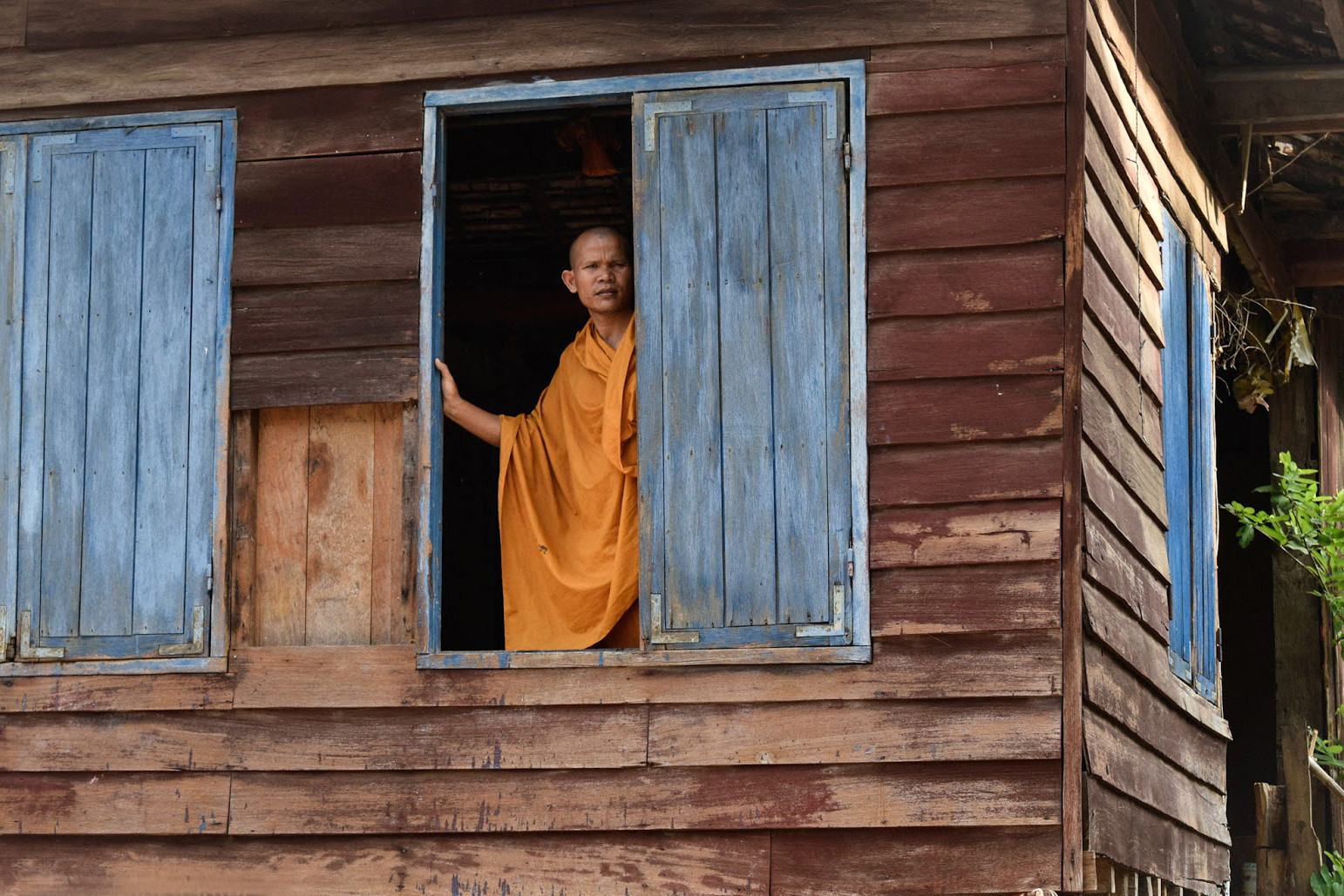 Cambodia photo tours Angkor Wat monk