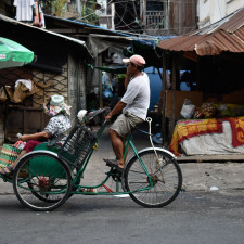 De Rickshaws in Phnom Penh