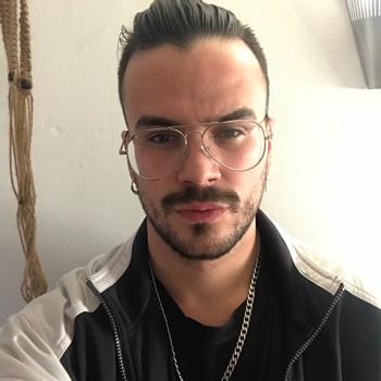 Víctor Torres