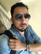 muneeb rahman - BUSINESS DEV