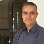 Raymond Cohen -